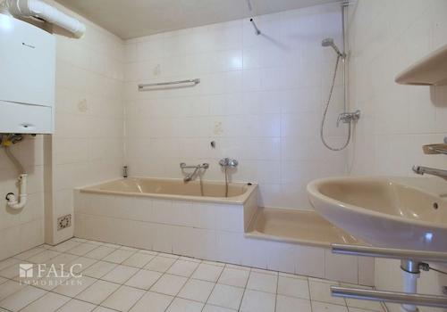 Badezimmer 1. OG links