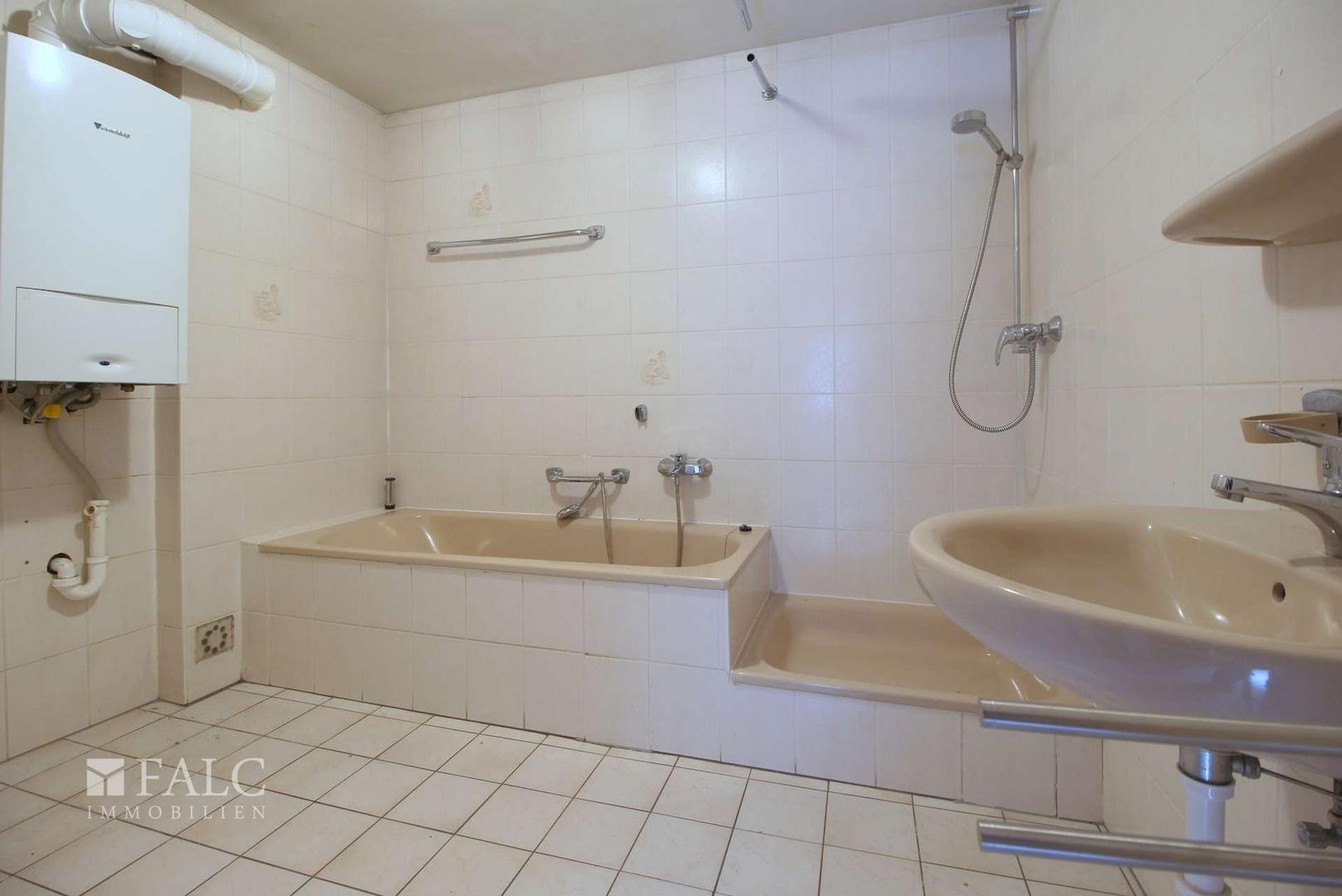 Badezimmer 1. OG links