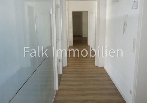 Gemeinschaftsflur zu den Büros