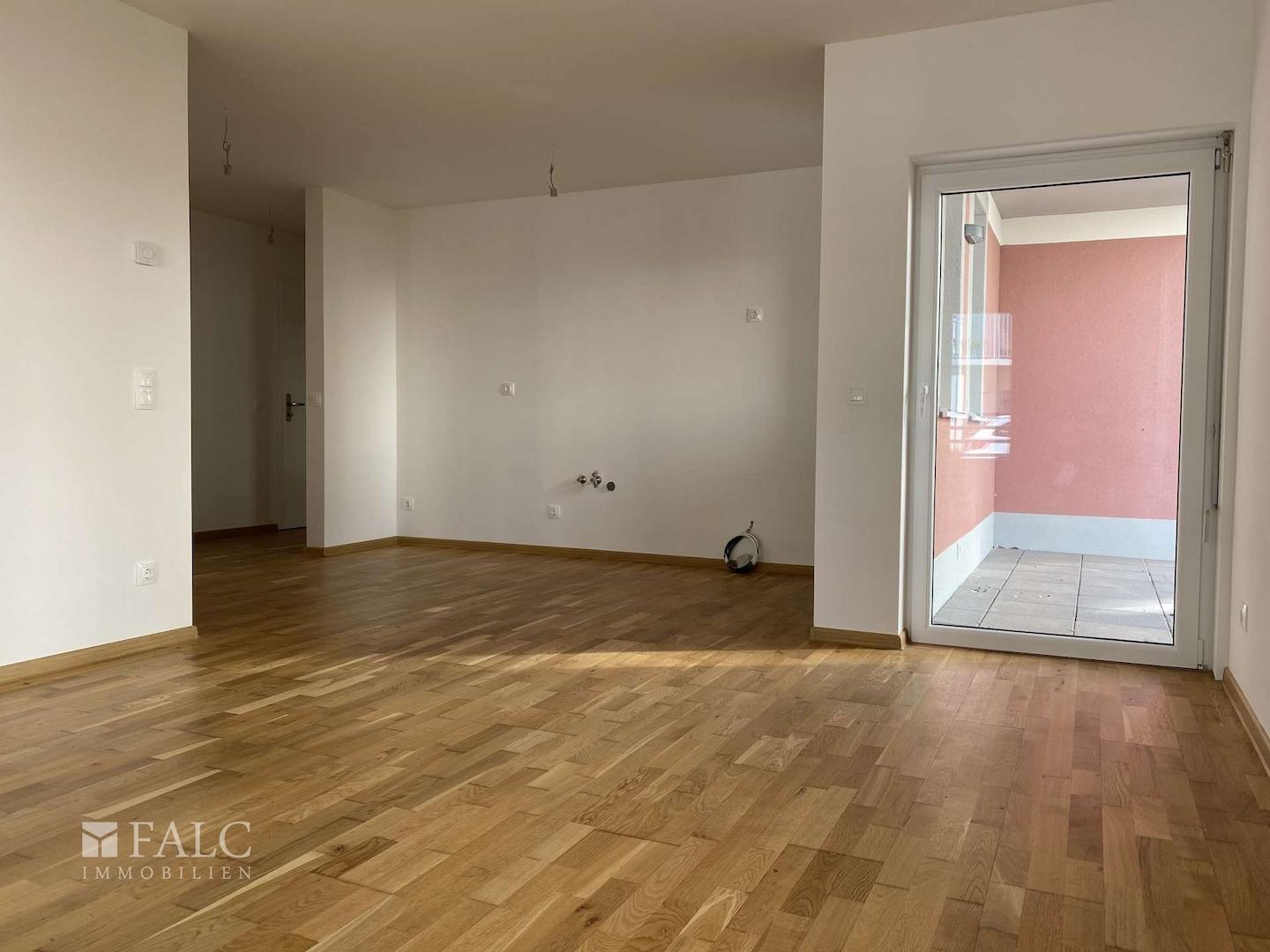 Wohnzimmer mit Küchenbereich