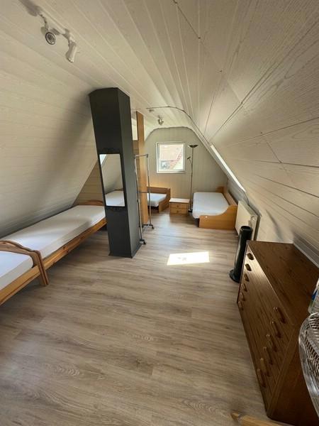 80 Gästezimmer mit 4 Schlafplätzen im DG