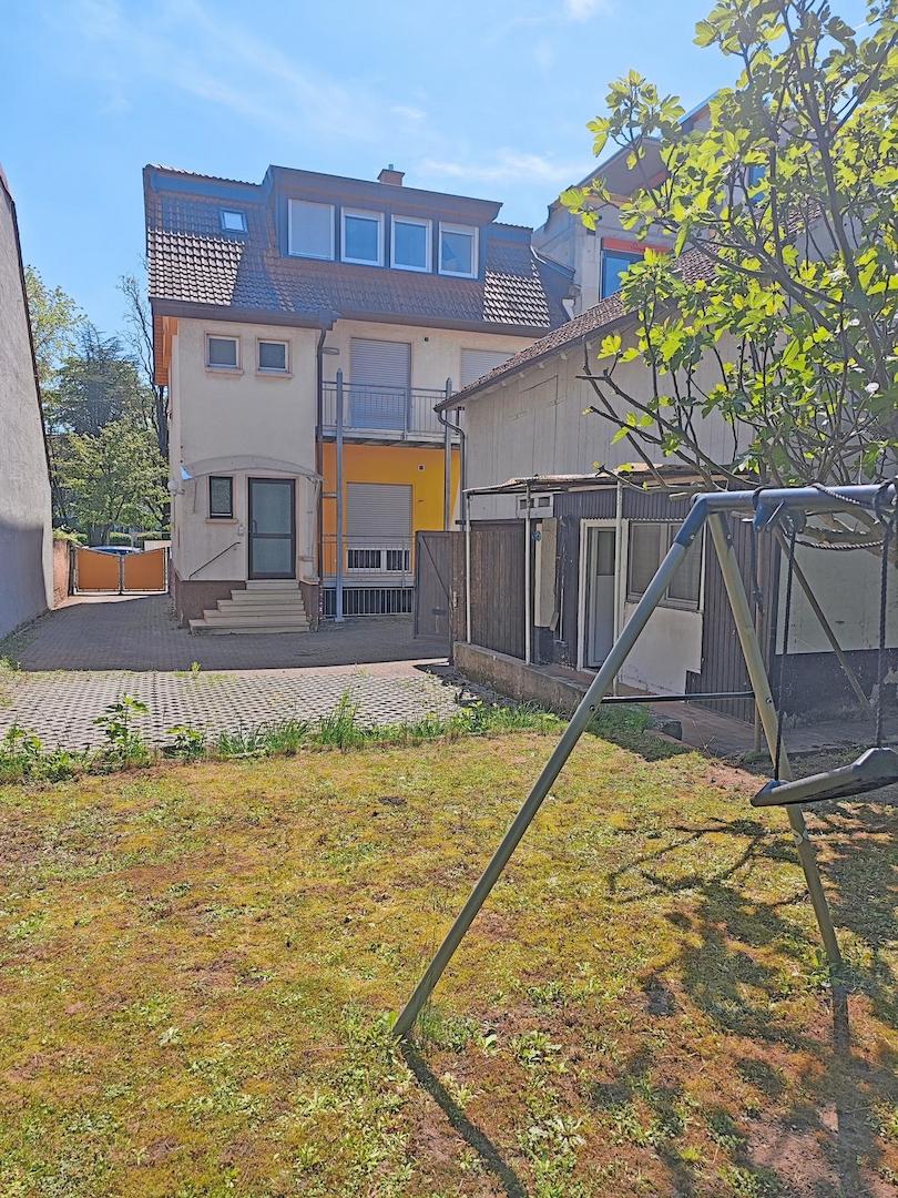 Haus von der Gartenseite