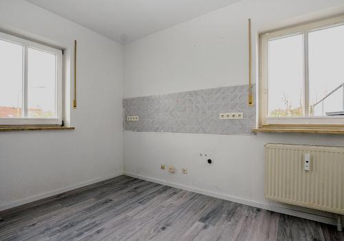 Der weitere Raum, welcher zu einer größeren oder zusätzlichen Küche ausgebaut werden kann