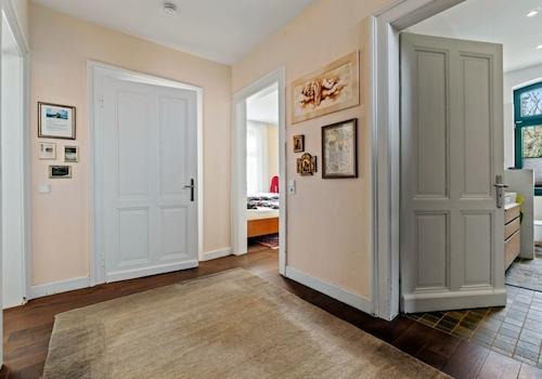 4 1OG_Flur_Haupthaus