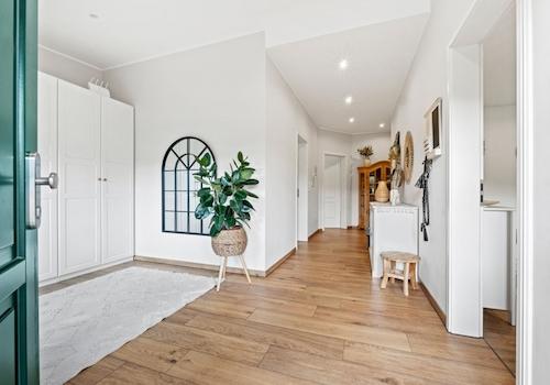 8 1OG_WHG_Flur_Nebengebäude