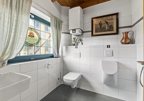 7 5EG_Reiterstübchen_Bad