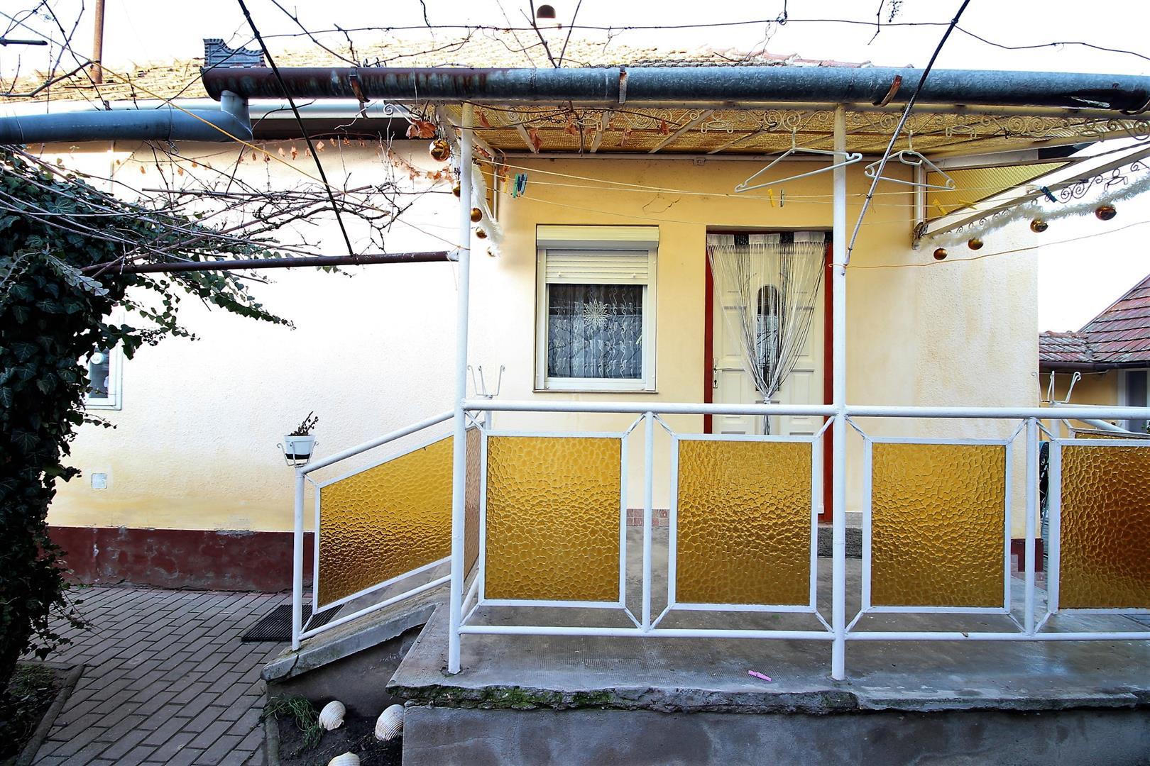 Eladó ház Sarkad 12 (Large)