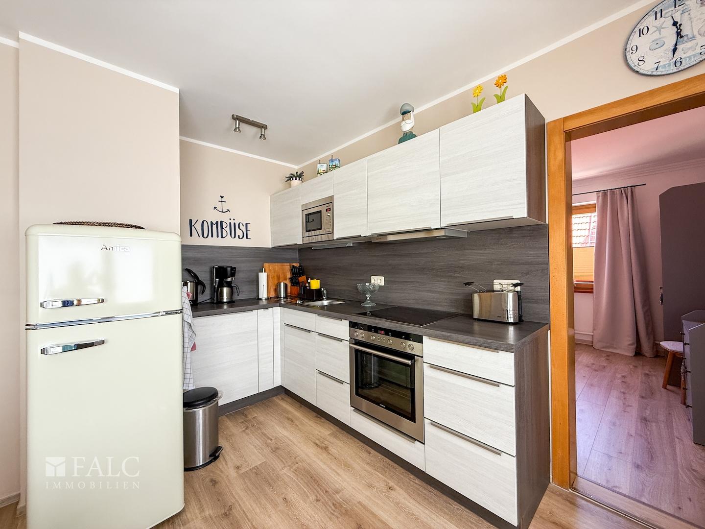 Küche Hauptwohnung