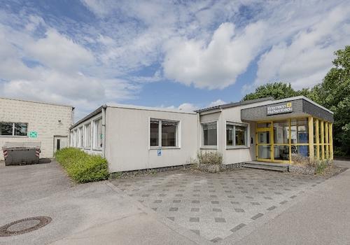 Eingangsbereich mit Empfang