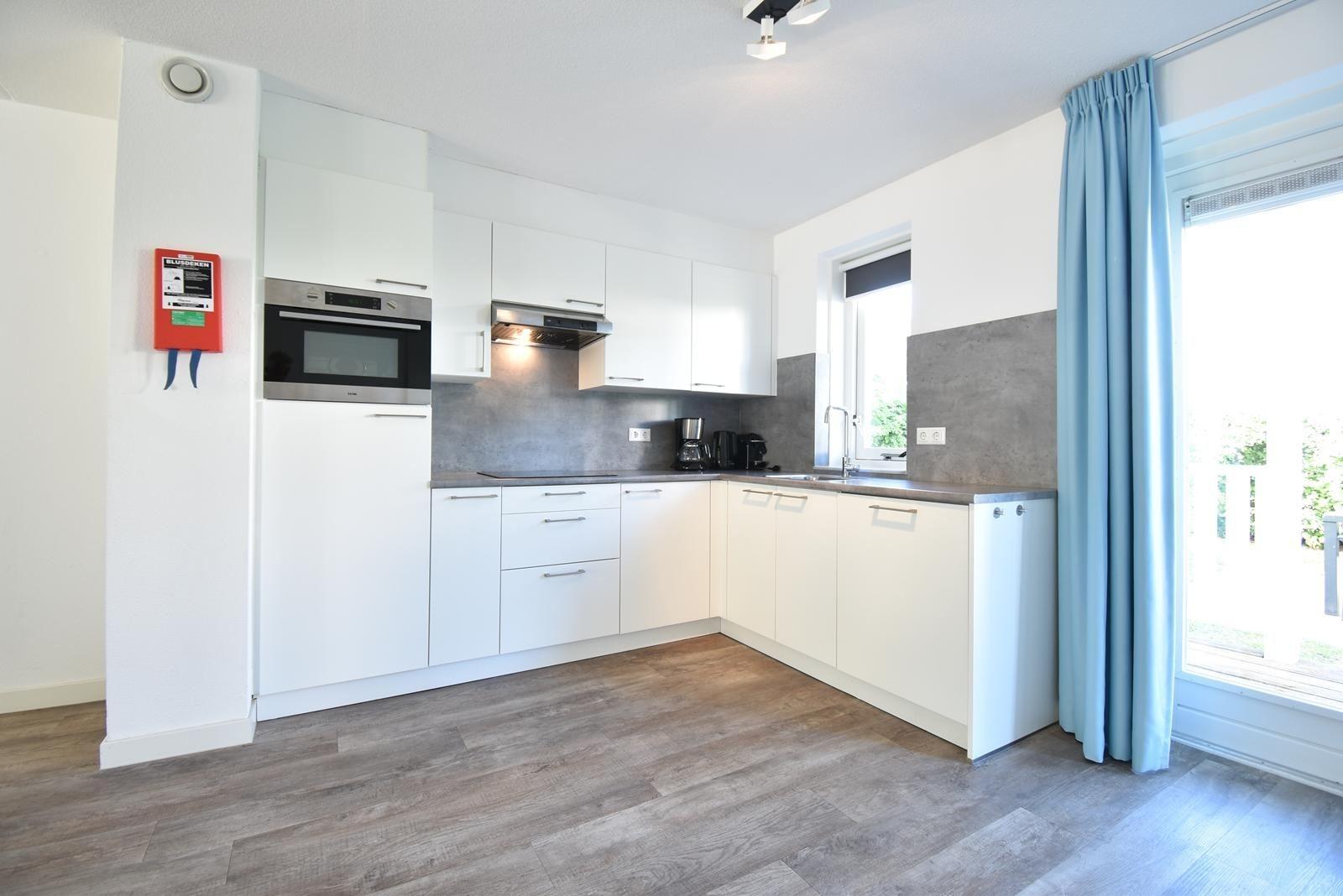 ferienhaus-kueche-kap-helius-einbau-ausstattung-modern02