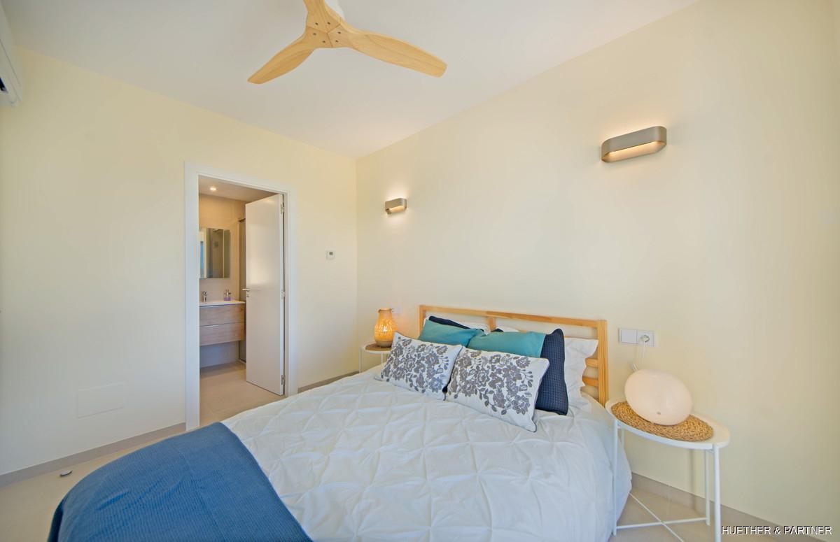Schlafzimmer 2