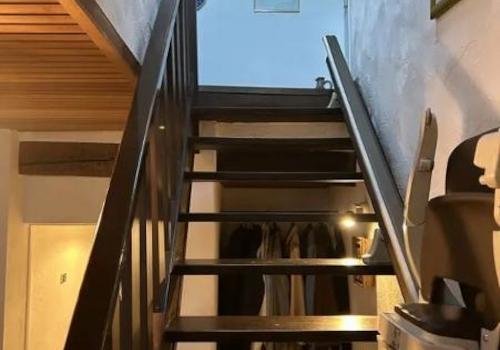 12 Treppenaufgang EG-OG