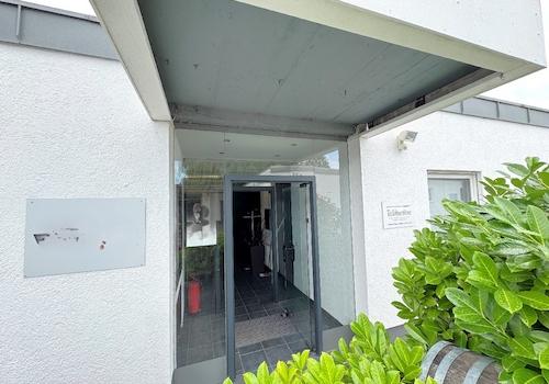 Eingang Bürogebäude