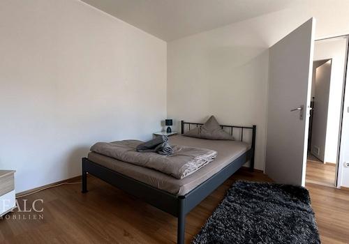 Wohnbereich - Verbessert - (KI generiert)