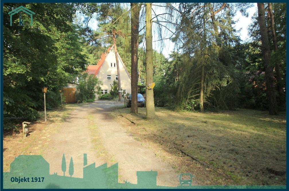 1917 Blick übers Grundstück zur Villa