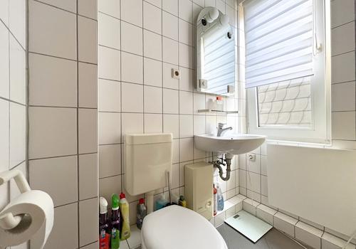 OG Wohnung links Bad mit Dusche