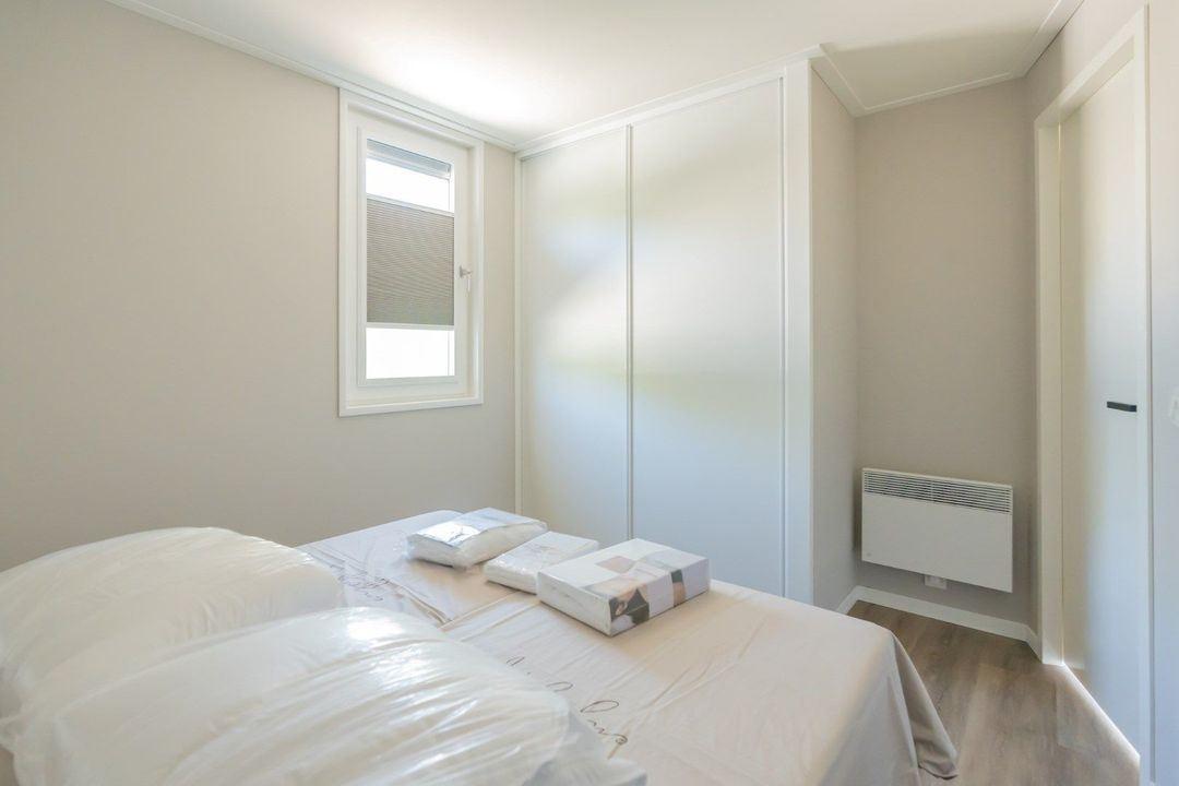 Hauptschlafzimmer-Ferienhaus-Burgh-Haamstede-Mit-Doppelbett002