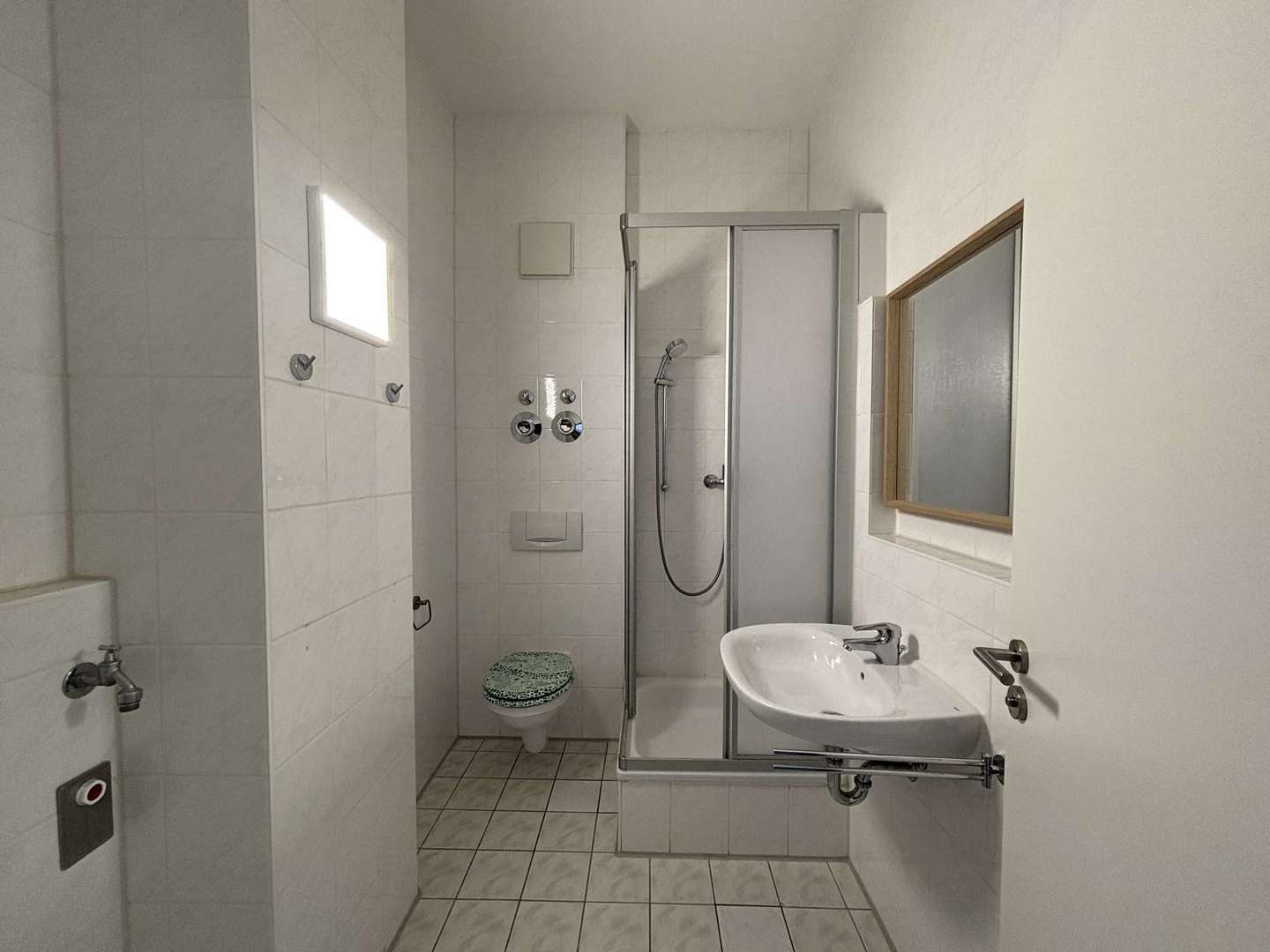 Gästebad mit Dusche