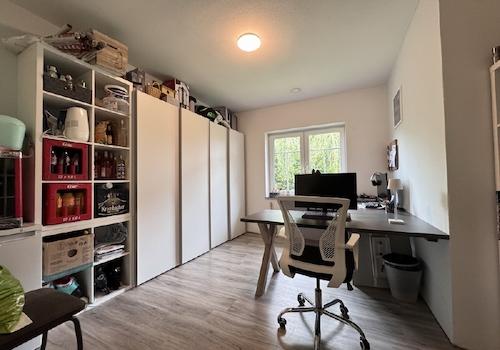 Kinderzimmer II - aktuell Büro