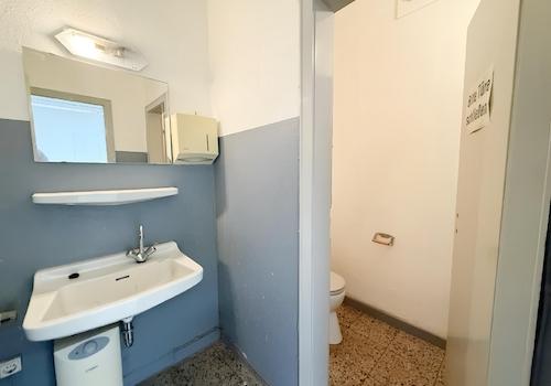 Sanitär Einheit rechts