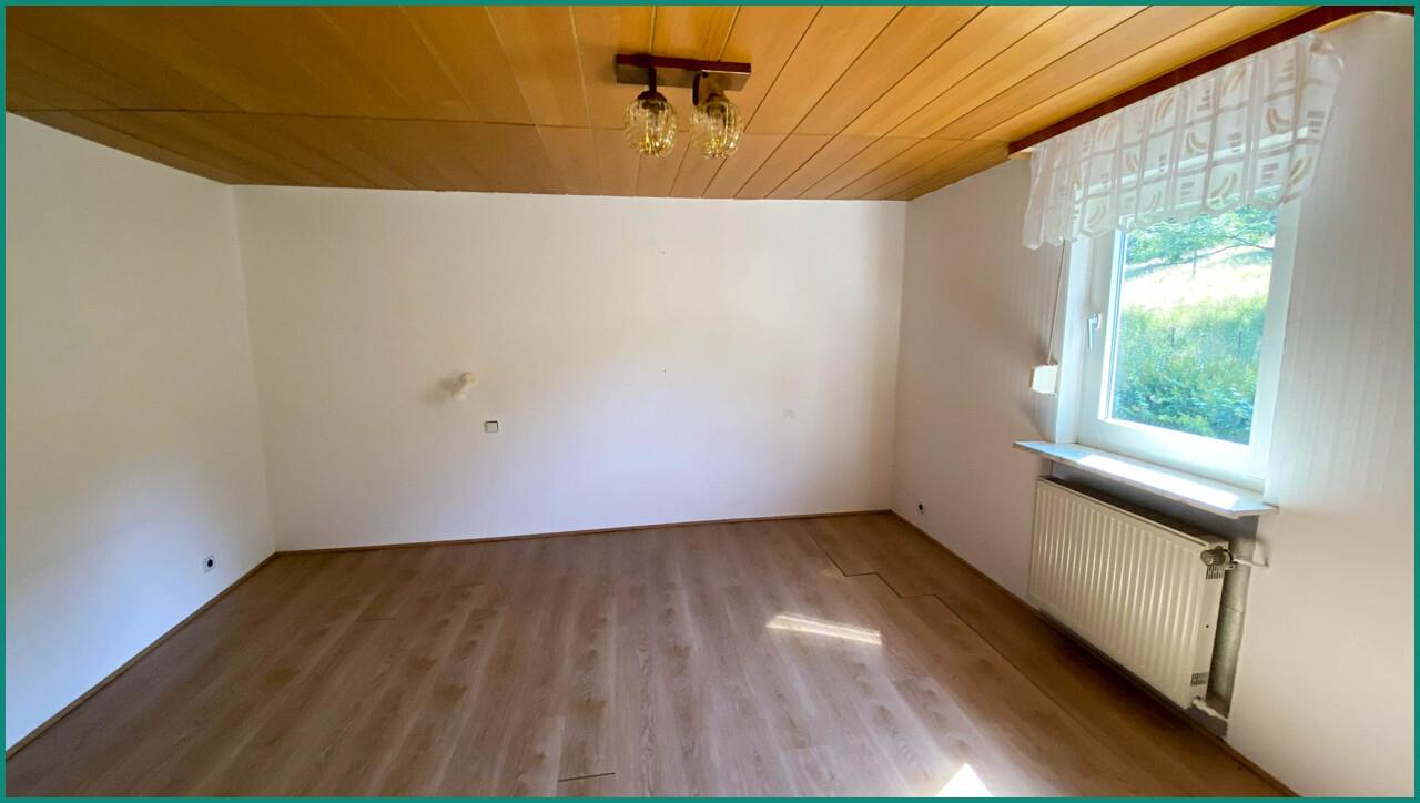 Ein weiteres Wohn- oder Schlafzimmer im Obergeschoss