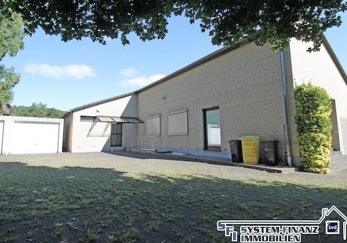 Rückansicht Gebäude