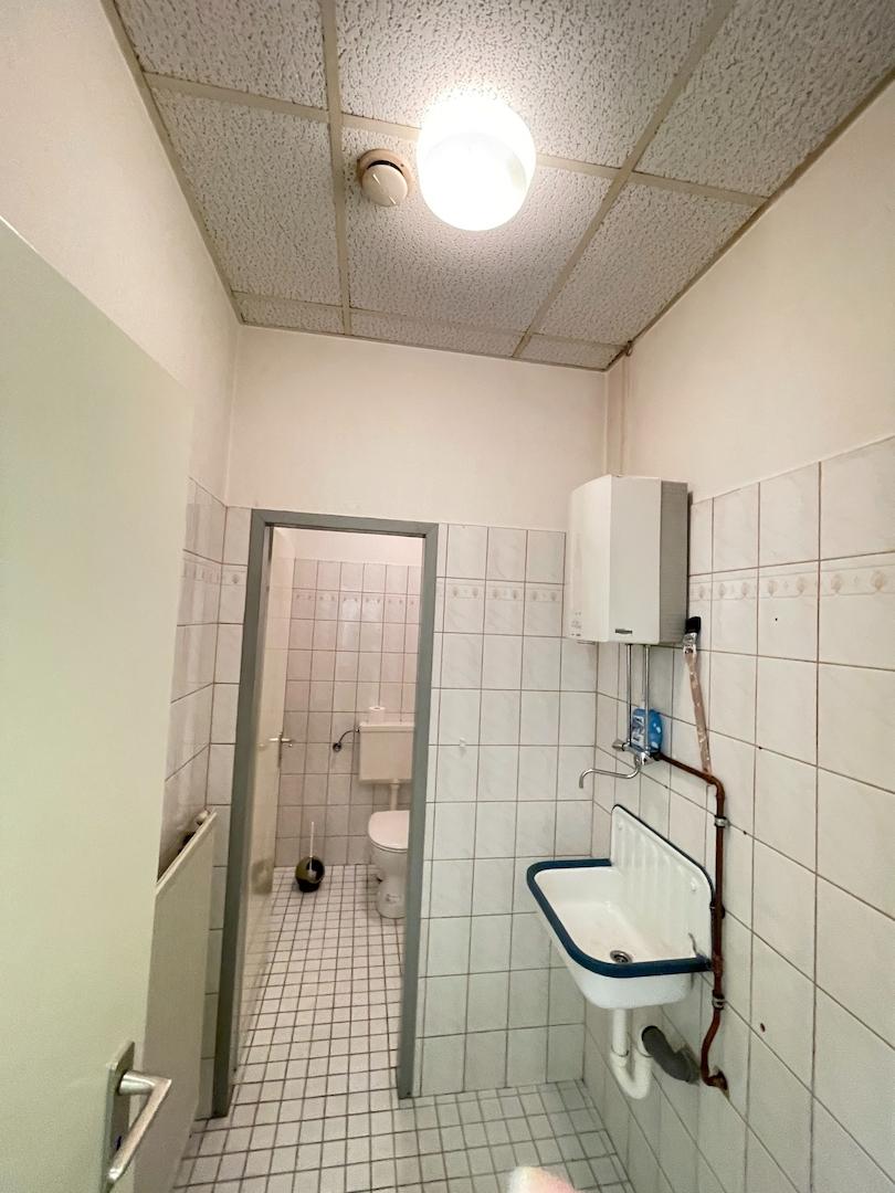 10403 3 Ladenlokal EG rechts WC2
