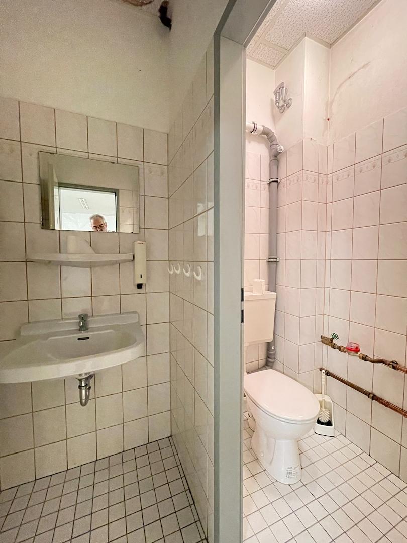 10403 3 Ladenlokal EG rechts WC (2)