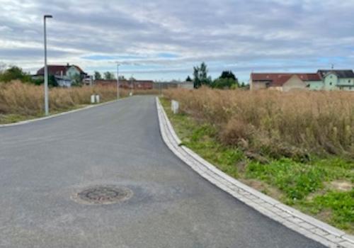 großzügige Baugrundstücke warten