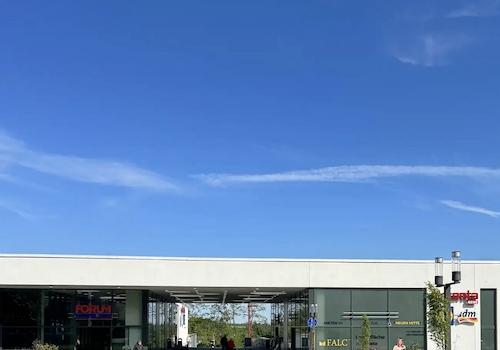 Straßenansicht