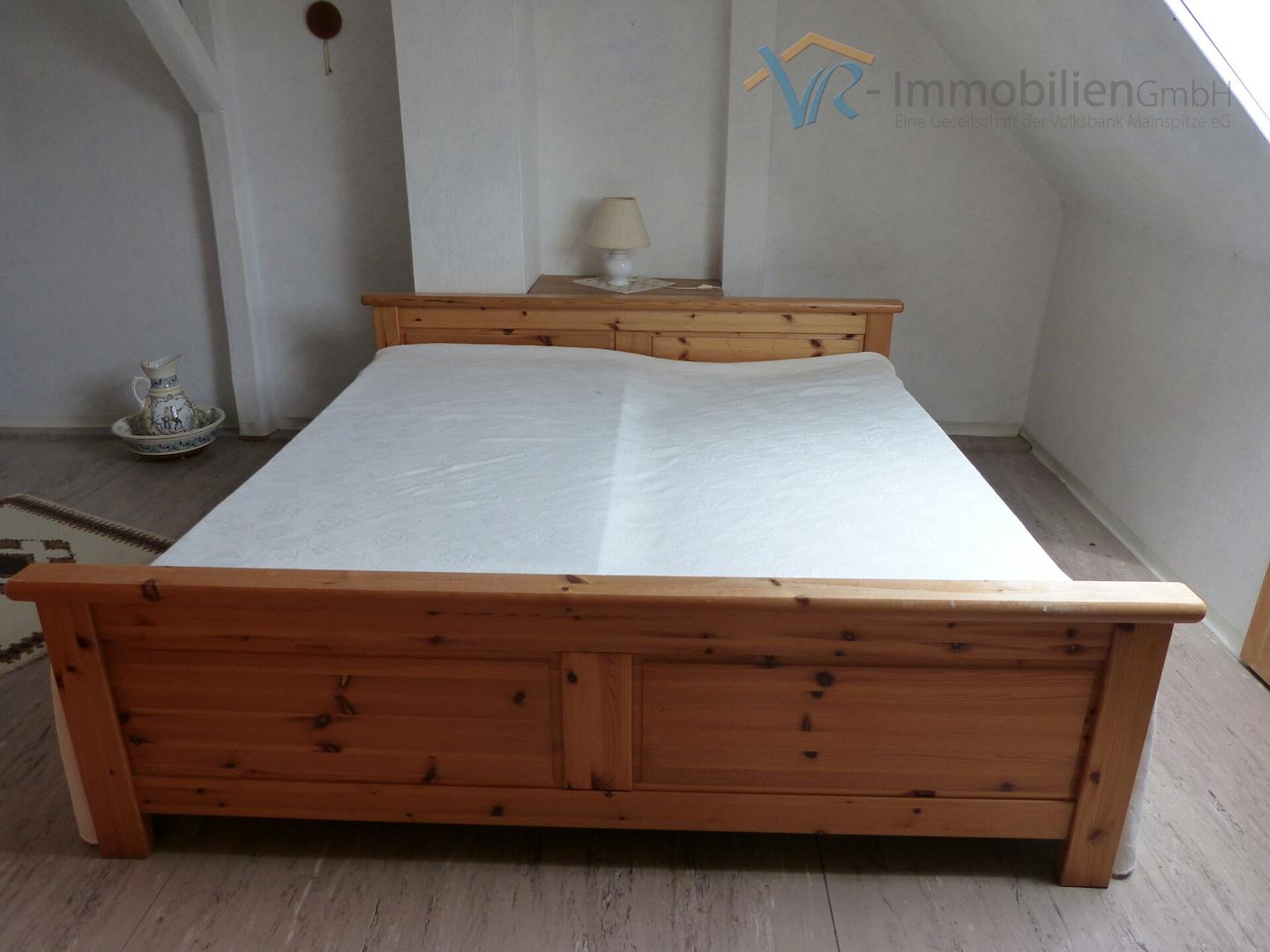 33 Schlafzimmer DG