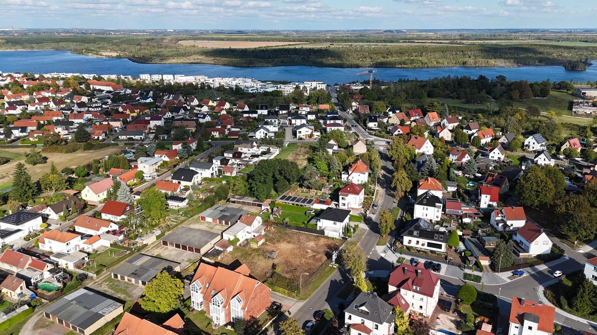 Blick zur Seepromenade