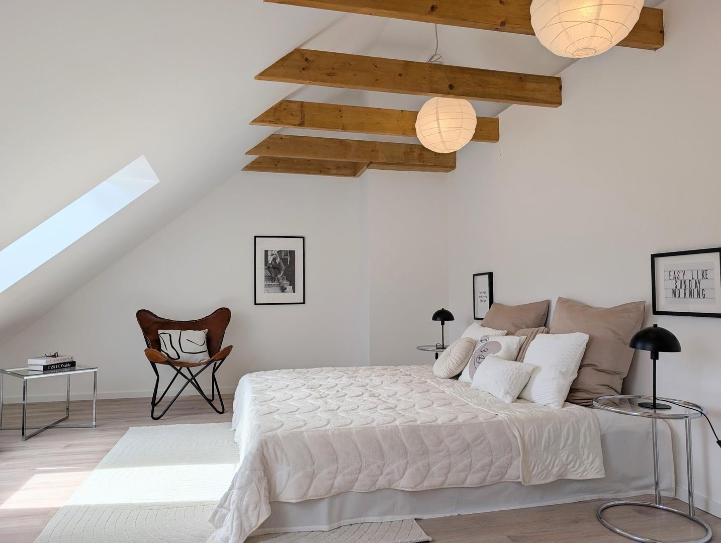 Schlafzimmer (Ansicht 1)