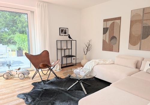 Wohnzimmer (Ansicht 3)