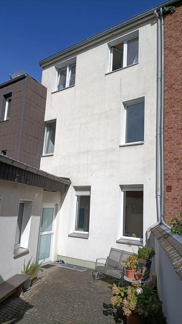 Südseite vom Hof aus