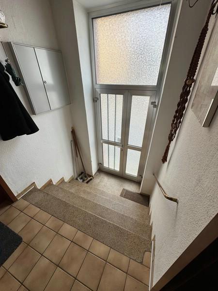 17 Flur zum Haupteingang