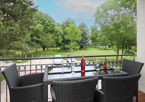 pamir23-juni2016-balkon01