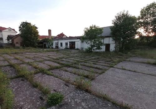 Blick auf Grundstück