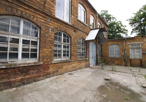 ehemaliges Fabrikgebäude