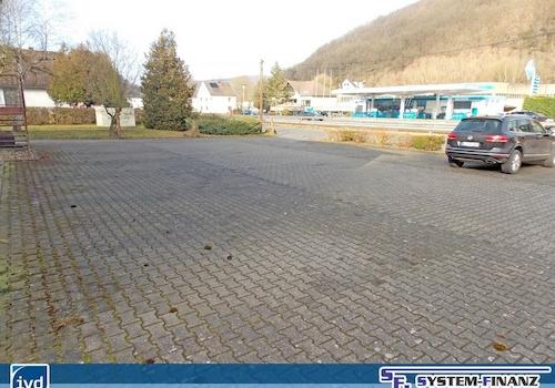 Gesamter Parkplatz