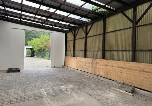 Überdachte Anlieferung