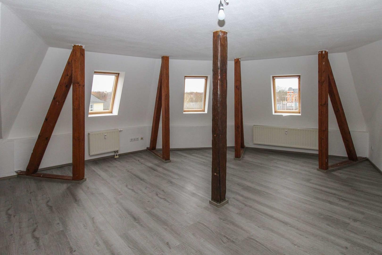 Wohnzimmer DG li SF (Referenz)