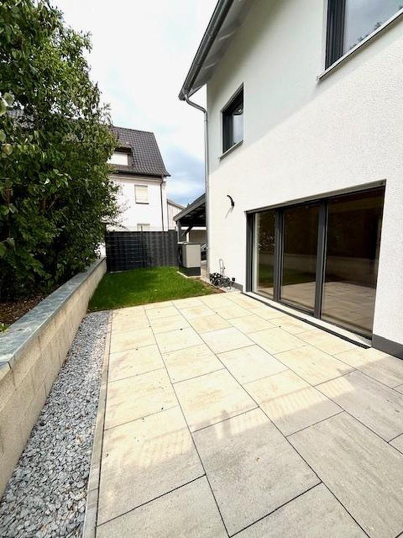 Terrasse u  Garten Südseite
