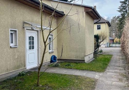 Kindergarten Reihenhaus B