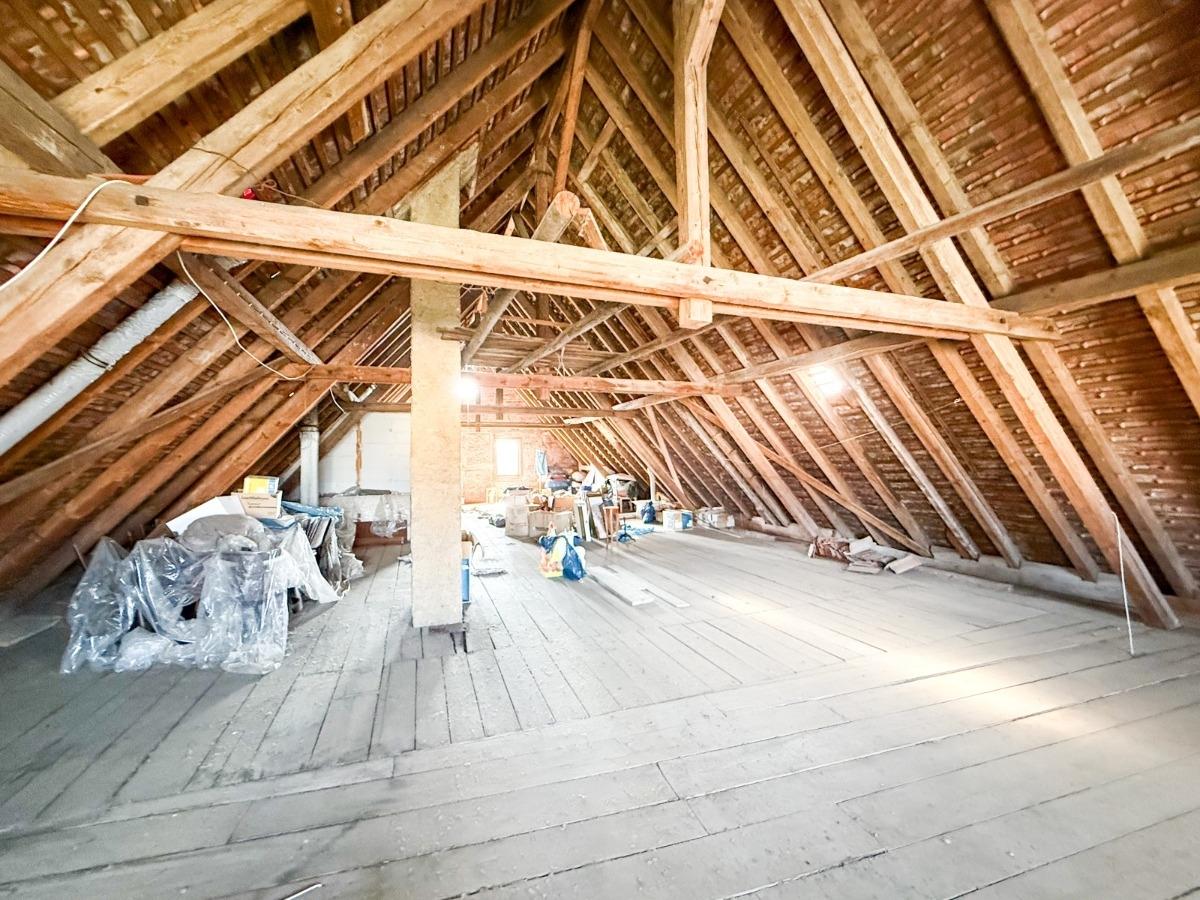 Unausgebautes Dachgeschoss