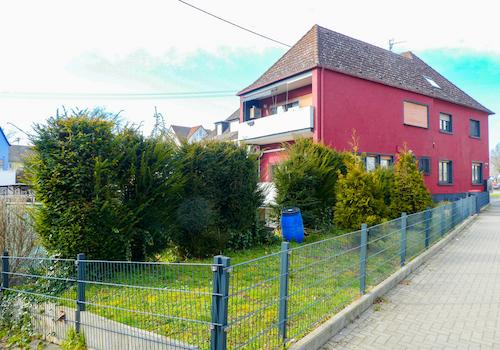 Haus- und Gartenansicht