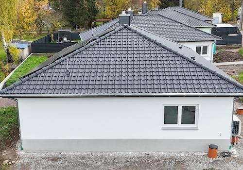 linke Hausseitenansicht