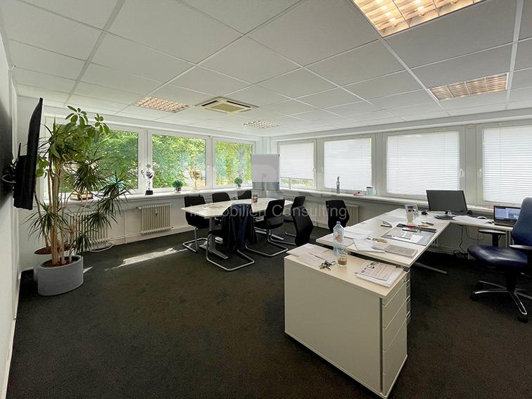 Eckbüro