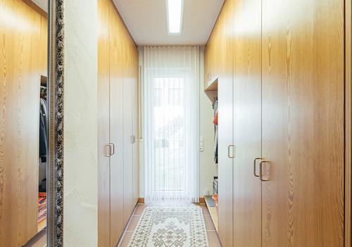 Begehbarer Kleiderschrank