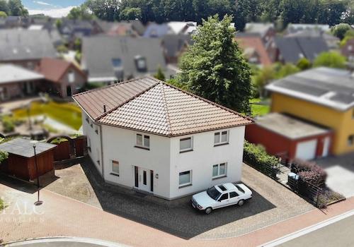 Außenfrontansicht 2